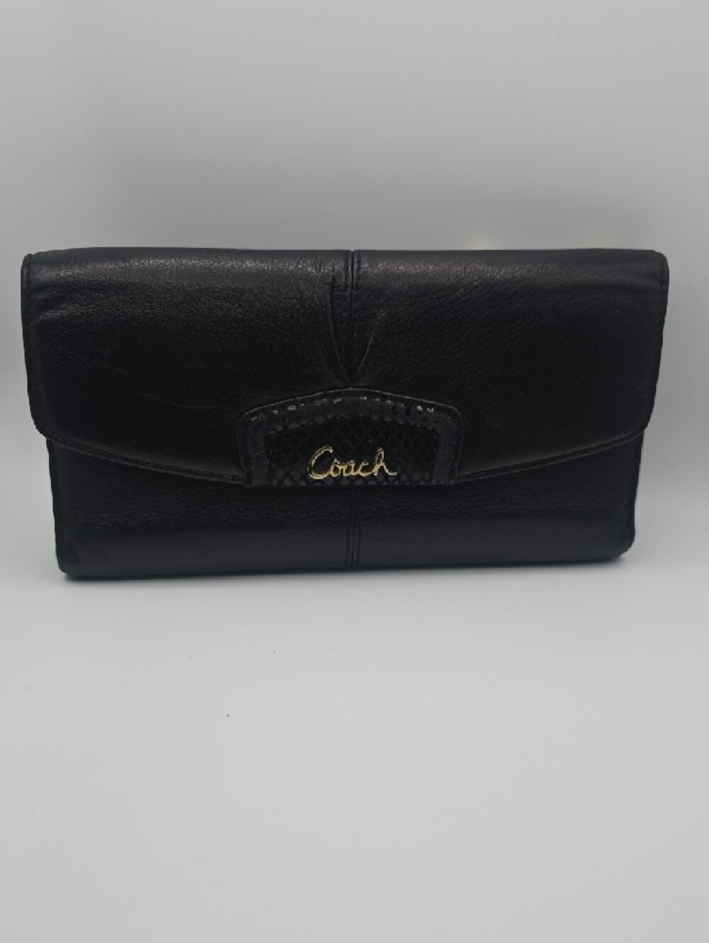 Coach Black Leather Wallet & Cheekbook Holder W/ Gold Hardware (GOOD/FAIR)✨️🖤✨️ - Picture 2 of 15